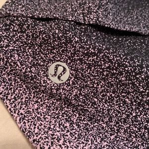 Lululemon 2.5” shorts